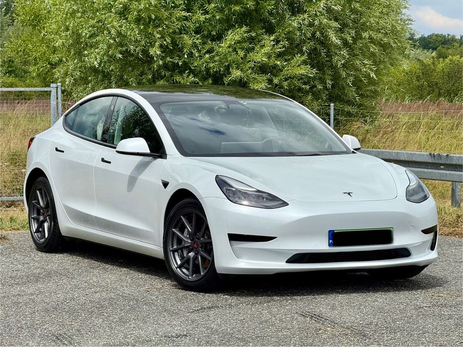 Tesla Model 3 Tesla Model 3 Standard Plus | lift