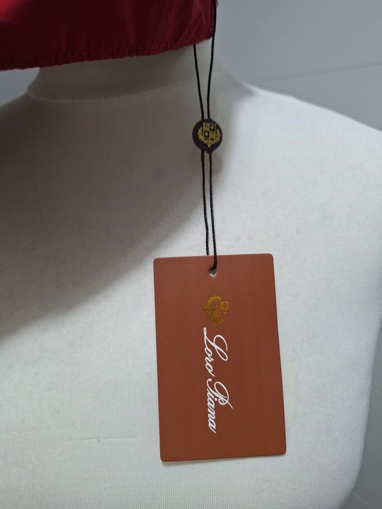 Loro piana czapka z daszkiem