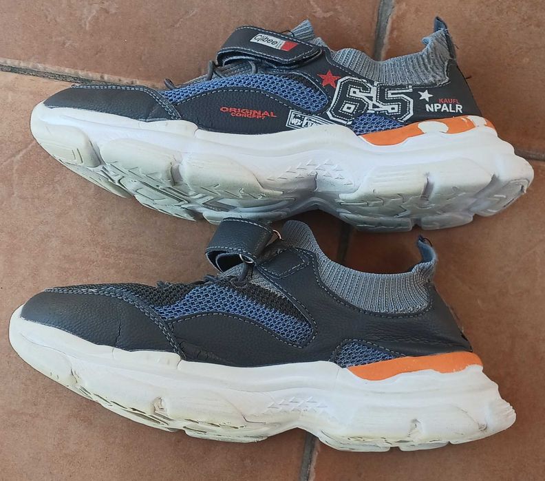 Buty chłopięce sportowe Clibee, rozmiar 37 (długość wewnątrz 22 cm)