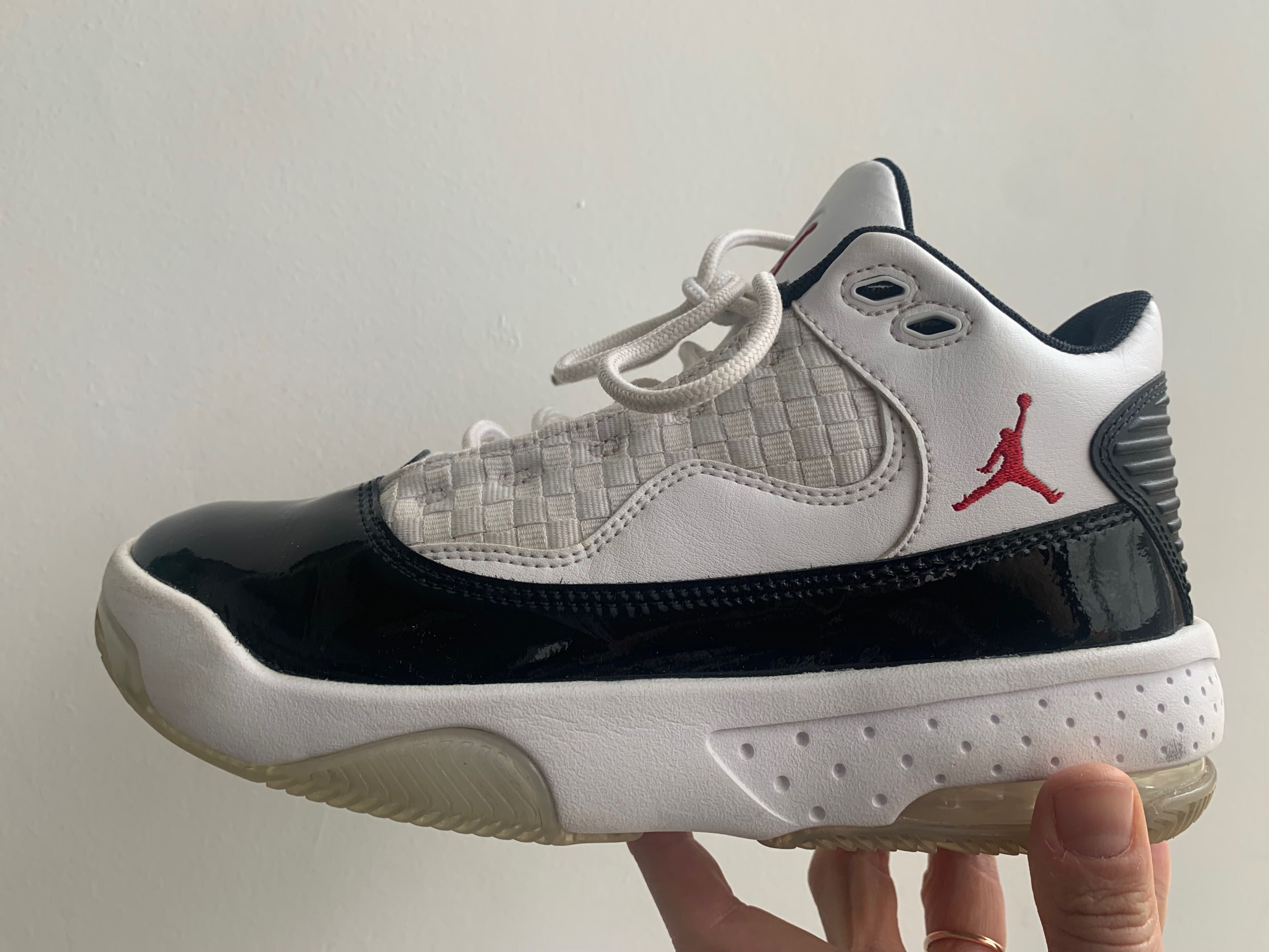 Кросівки Джордан Air Jordan оригінали розмір US 5y,(37,5) 23,5 cm