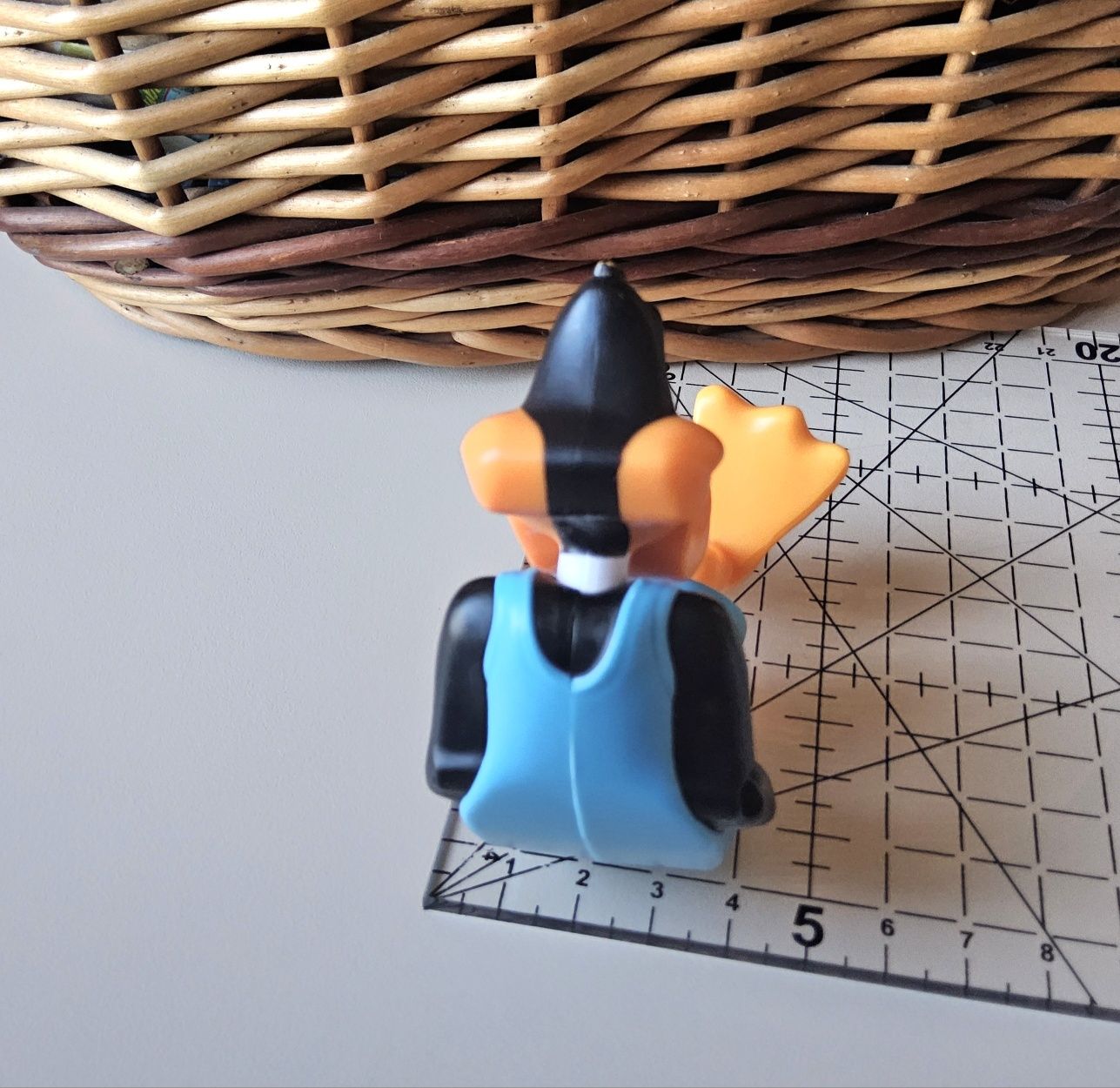 Фігурка Даффі Дак. Іграшки Happy Meal McDonald's "Космічний Джем"