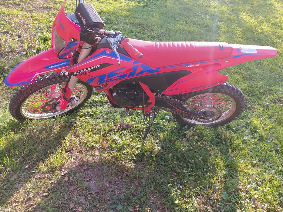 Motocykl Asix lizzard 250