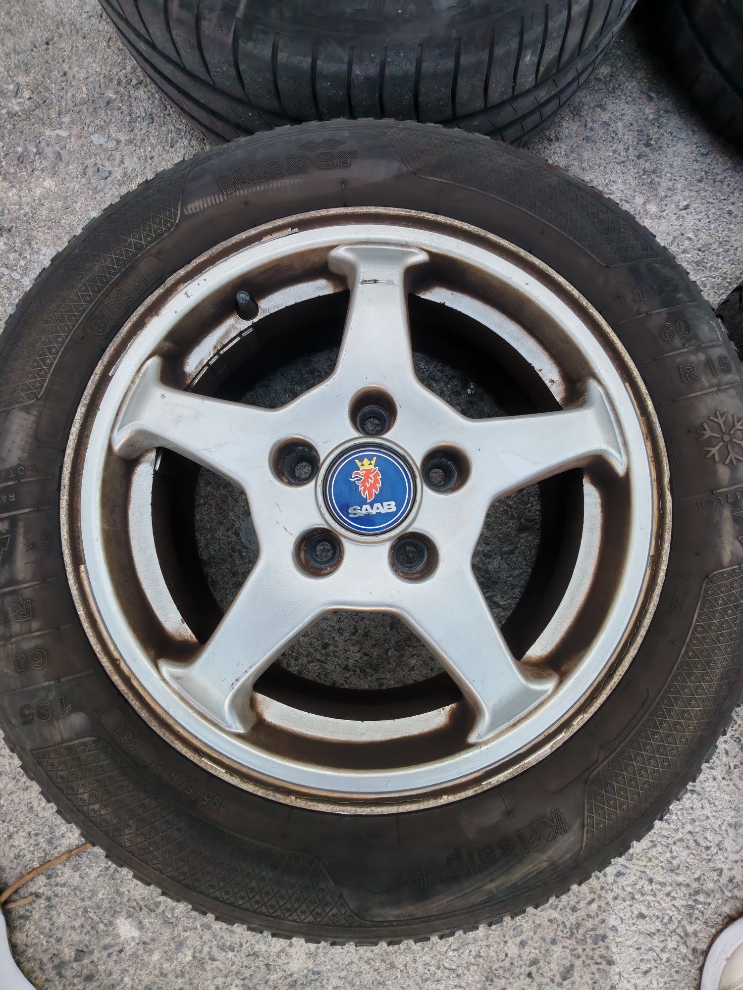 Conjunto de 4 jantes SAAB 15" + 4 pneus
