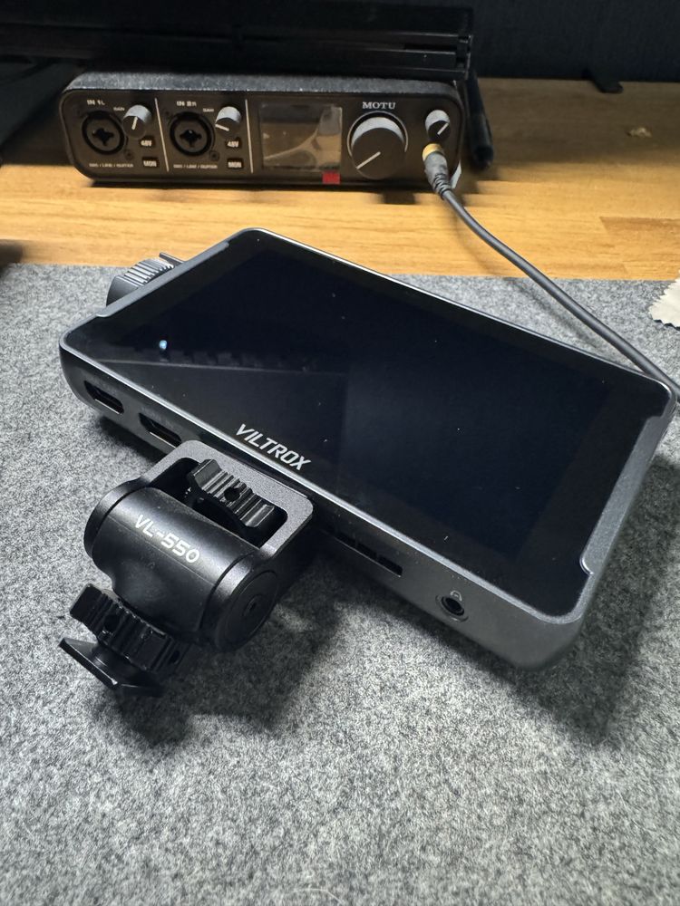 Monitor Viltrox DC 550