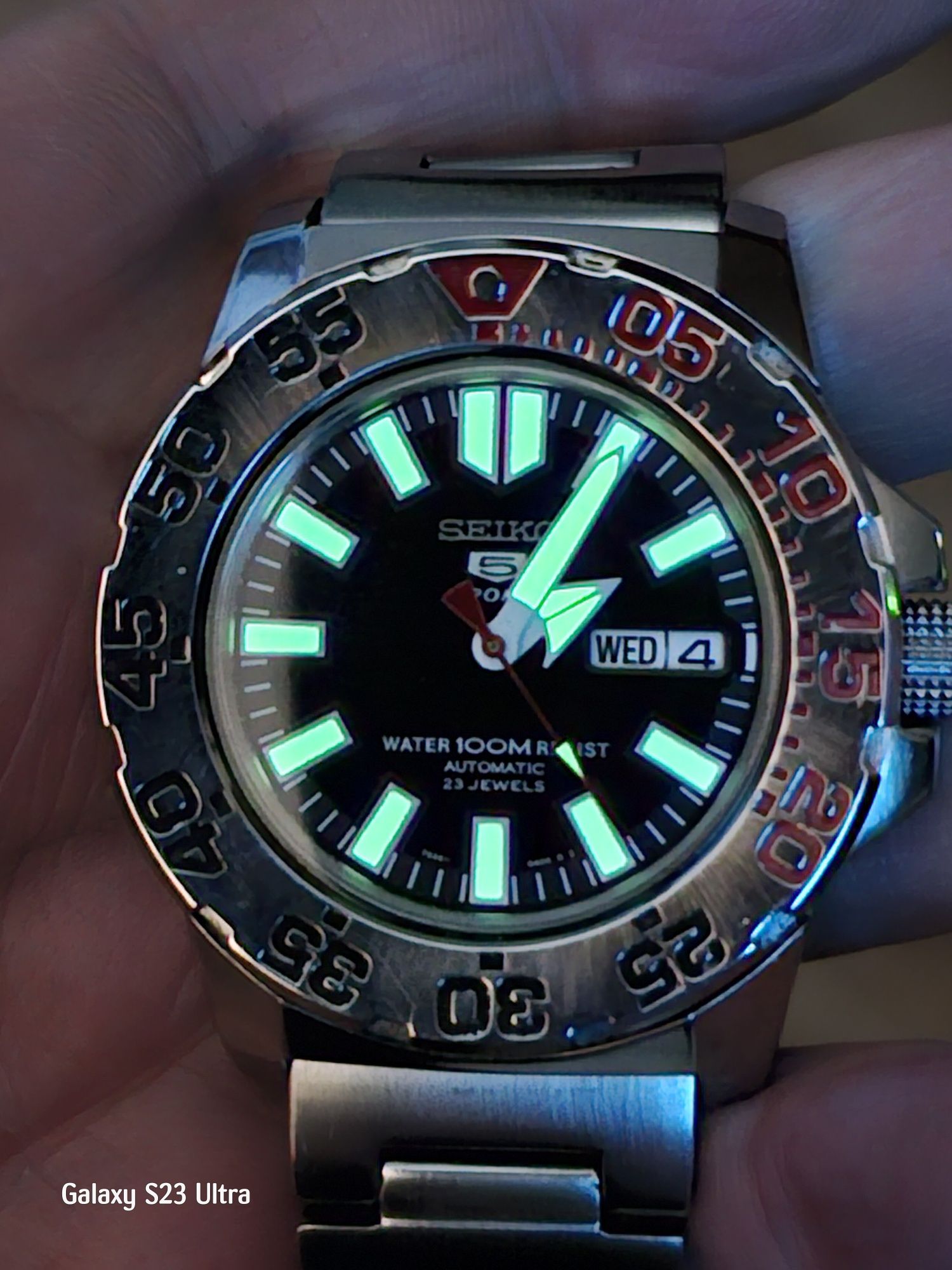 Seiko 5 sports automatic