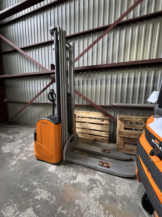 STILL штабелер 1400кг, висота підйому 4,7м