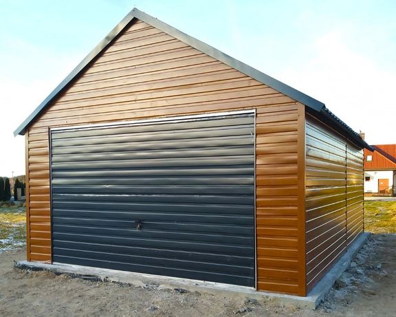 Garaż blaszany dwuspadowy poziomy trapez garaże 4,5x6 imitacja drewna