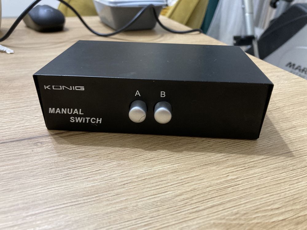 Switch przełącznik VGA kunig