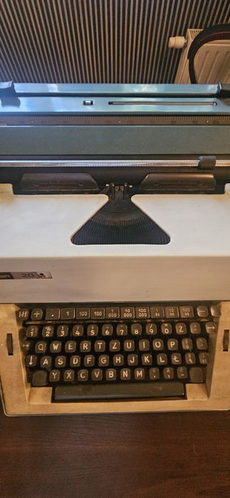 Maszyna do pisania Robotron 20, retro