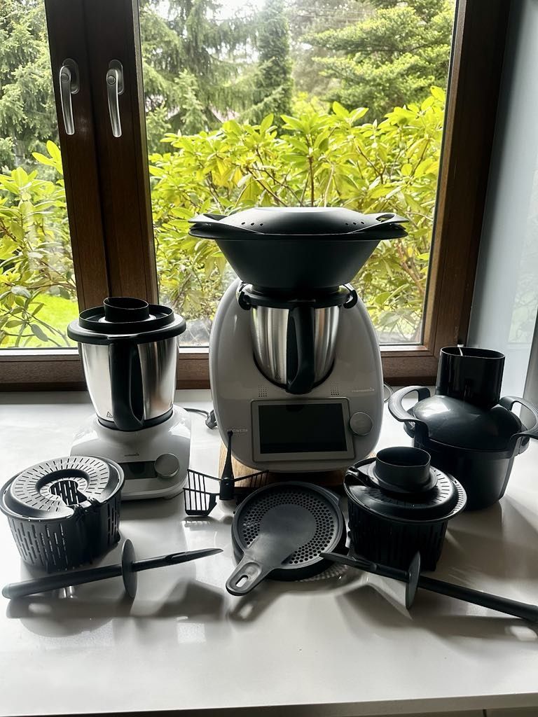 Thermomix TM6 z akcesoriami
