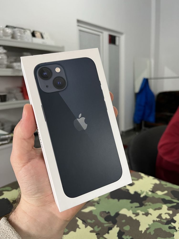 Apple iphone 13 128 gb Новий,запакований айфон