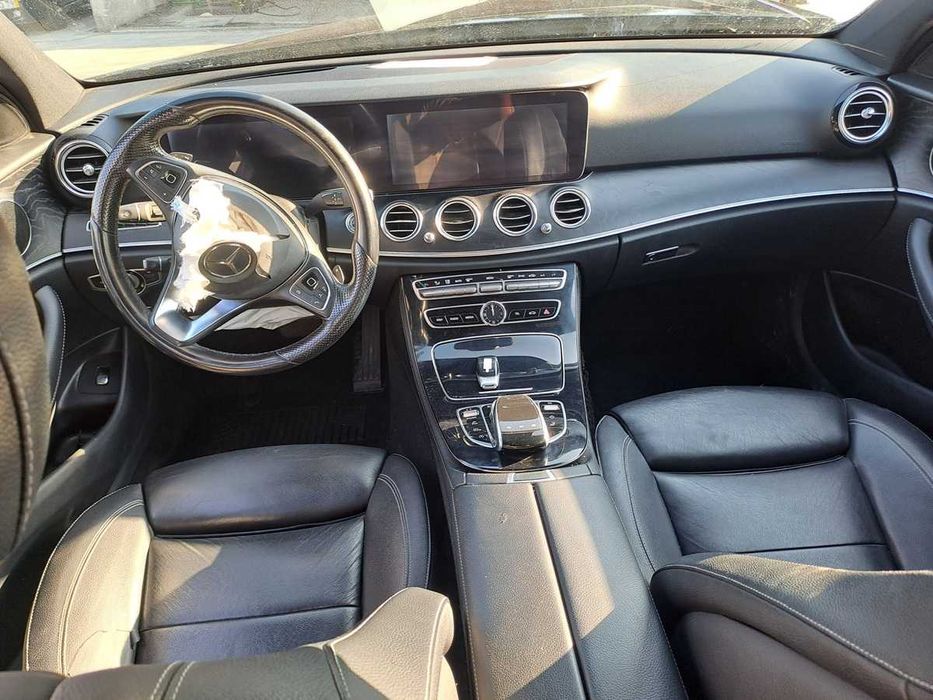 Mercedes E 220d, 2017 nacional 136000km