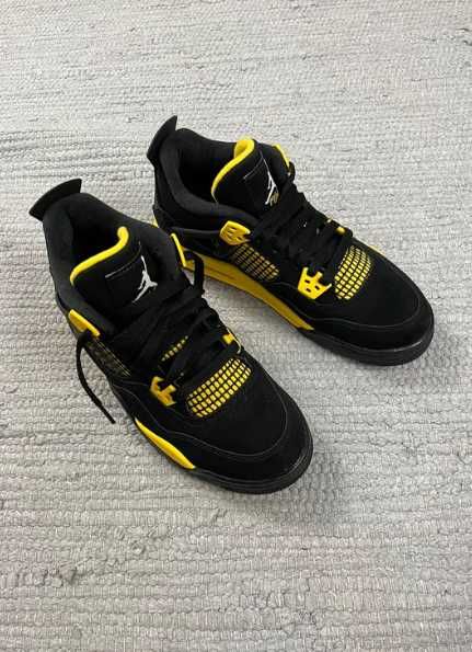 Nowe Nike air Jordan 4 Thunder Eu 42
