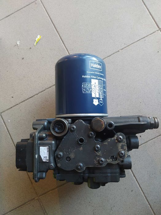 Mercedes actros mp4 osuszacz zawór osuszacza