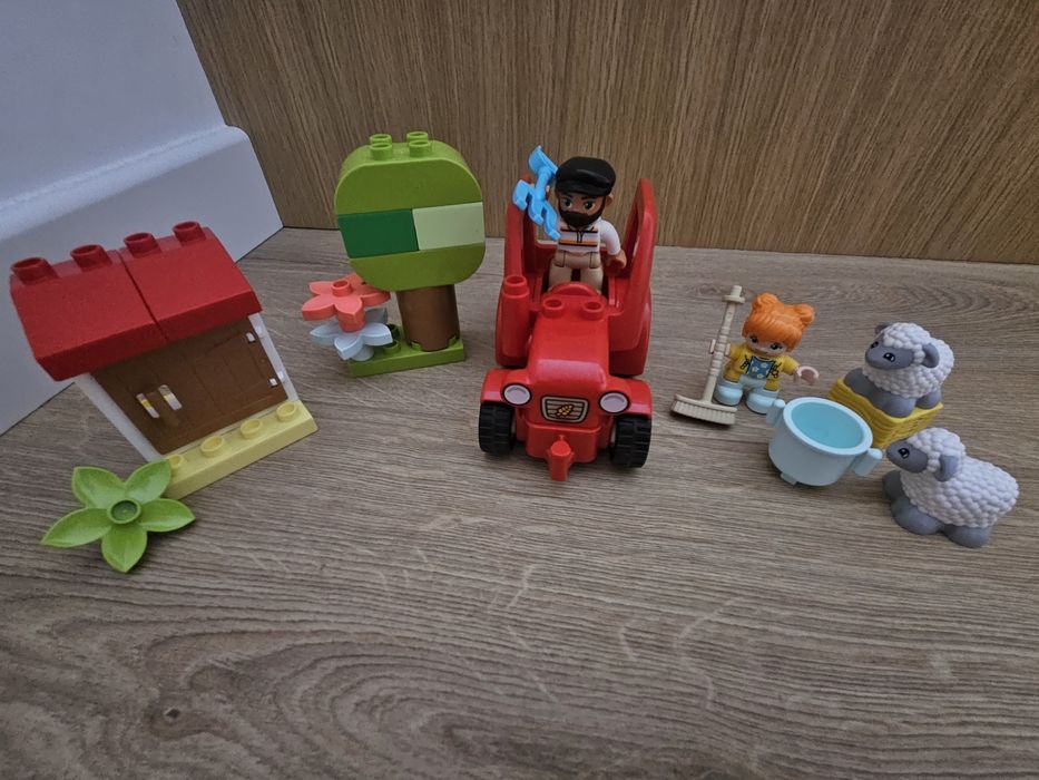 Lego DUPLO Traktor i zwierzęta
