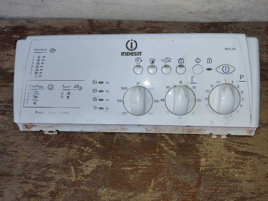 Панель управления Indesit WITL106