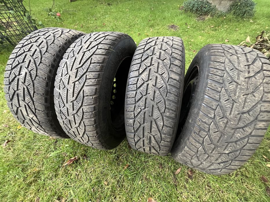 Koła zimowe Ford 215/60/16 - 5x108 - opony 5 mm