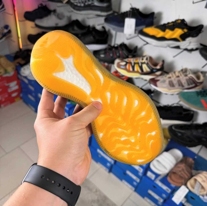 Кросівки Adidas Yeezy Boost 380 ОРИГІНАЛ