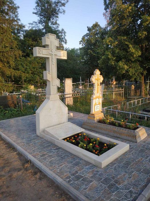 Козацький хрест, пам'ятники з каменю