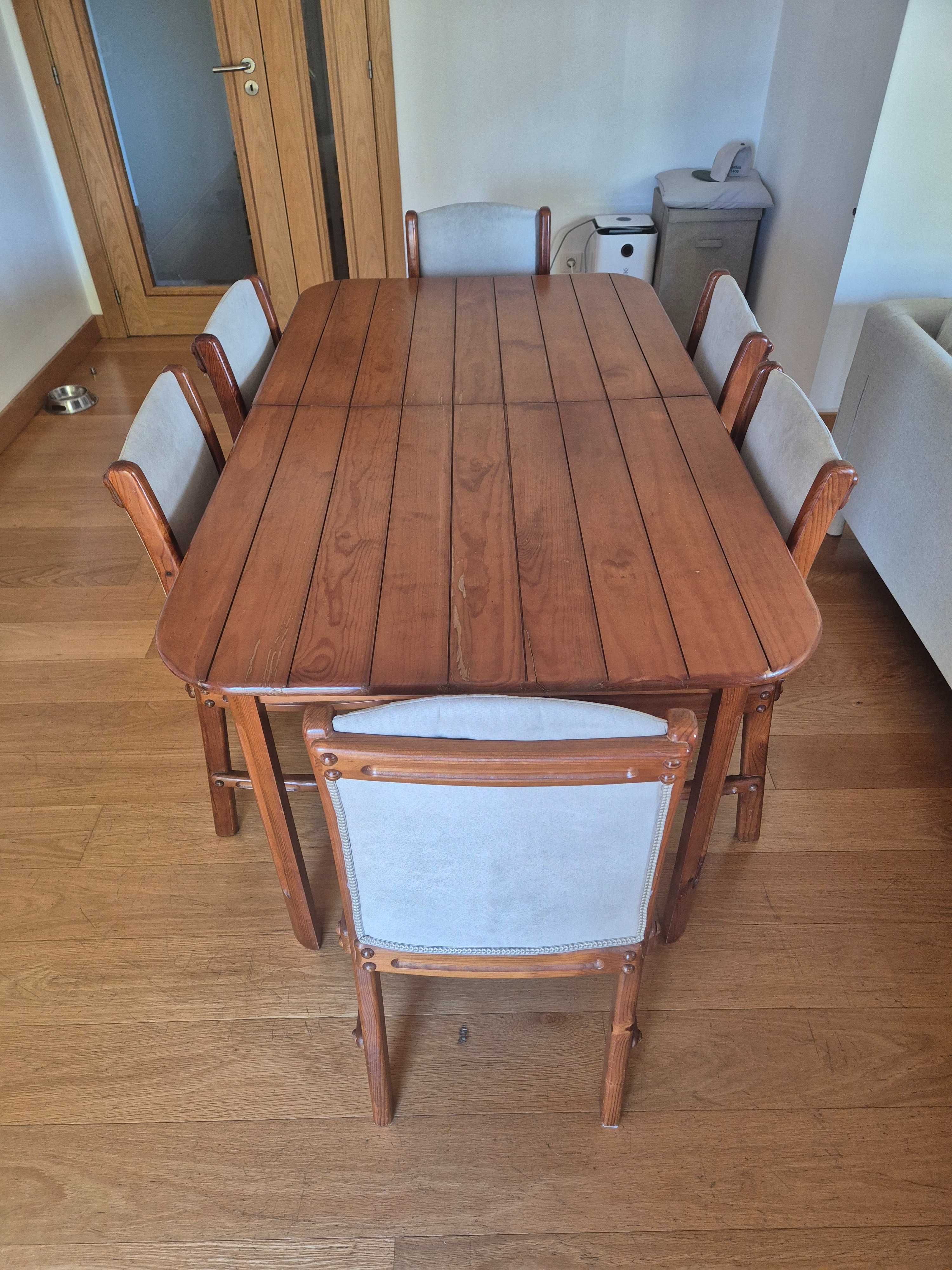 Mesa de Jantar em Madeira Maciça com 6 Cadeiras