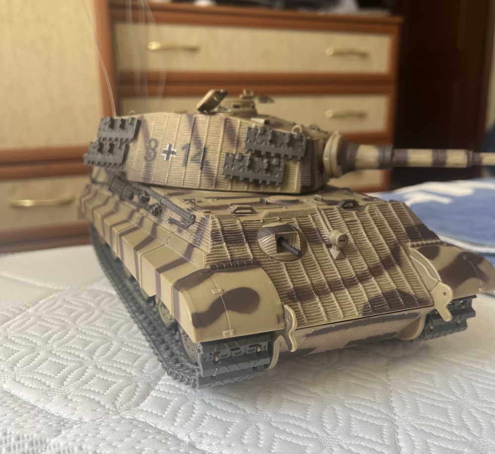 Танк на радіокеруванні Tiger II King Tiger Forces of Valor