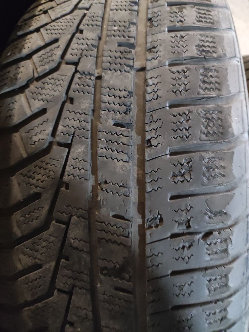 Hankook Winter 235/60 R18 (19рік) ( Комплект)