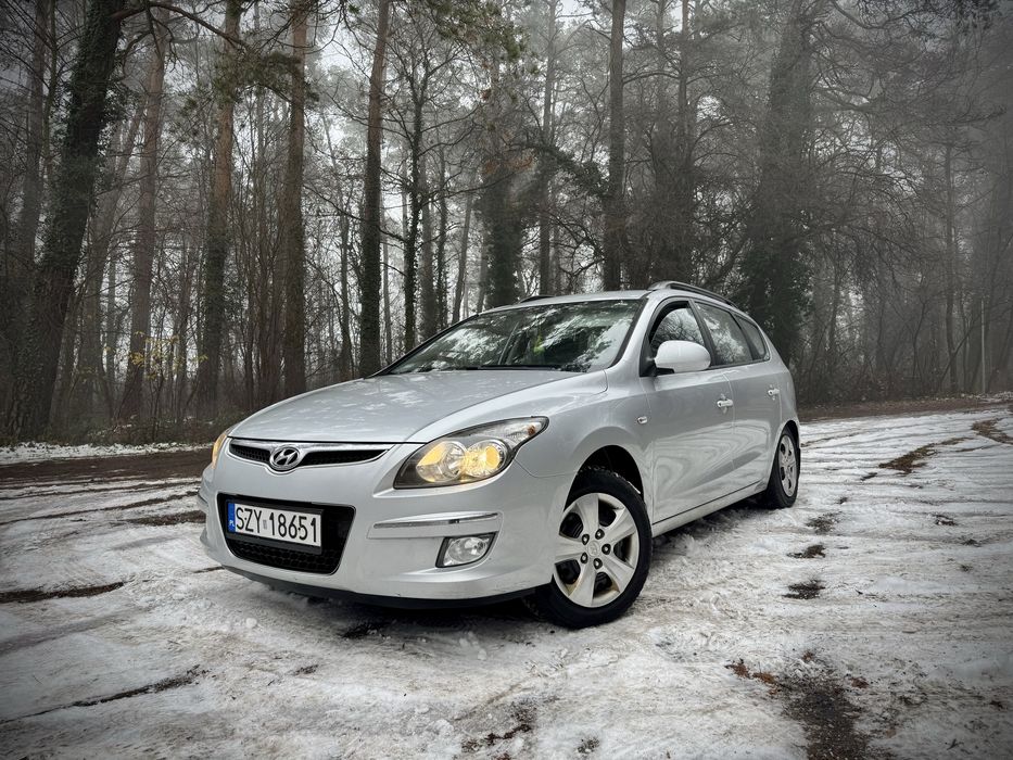 Hyundai i30cw (combi) /wazny gaz 10 lat/ maly przebieg