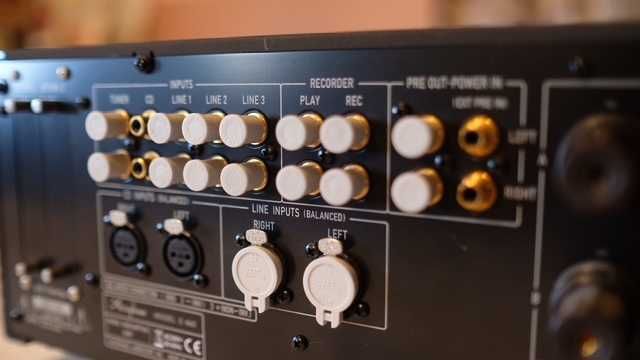 Amplificador integrado Accuphase E-460