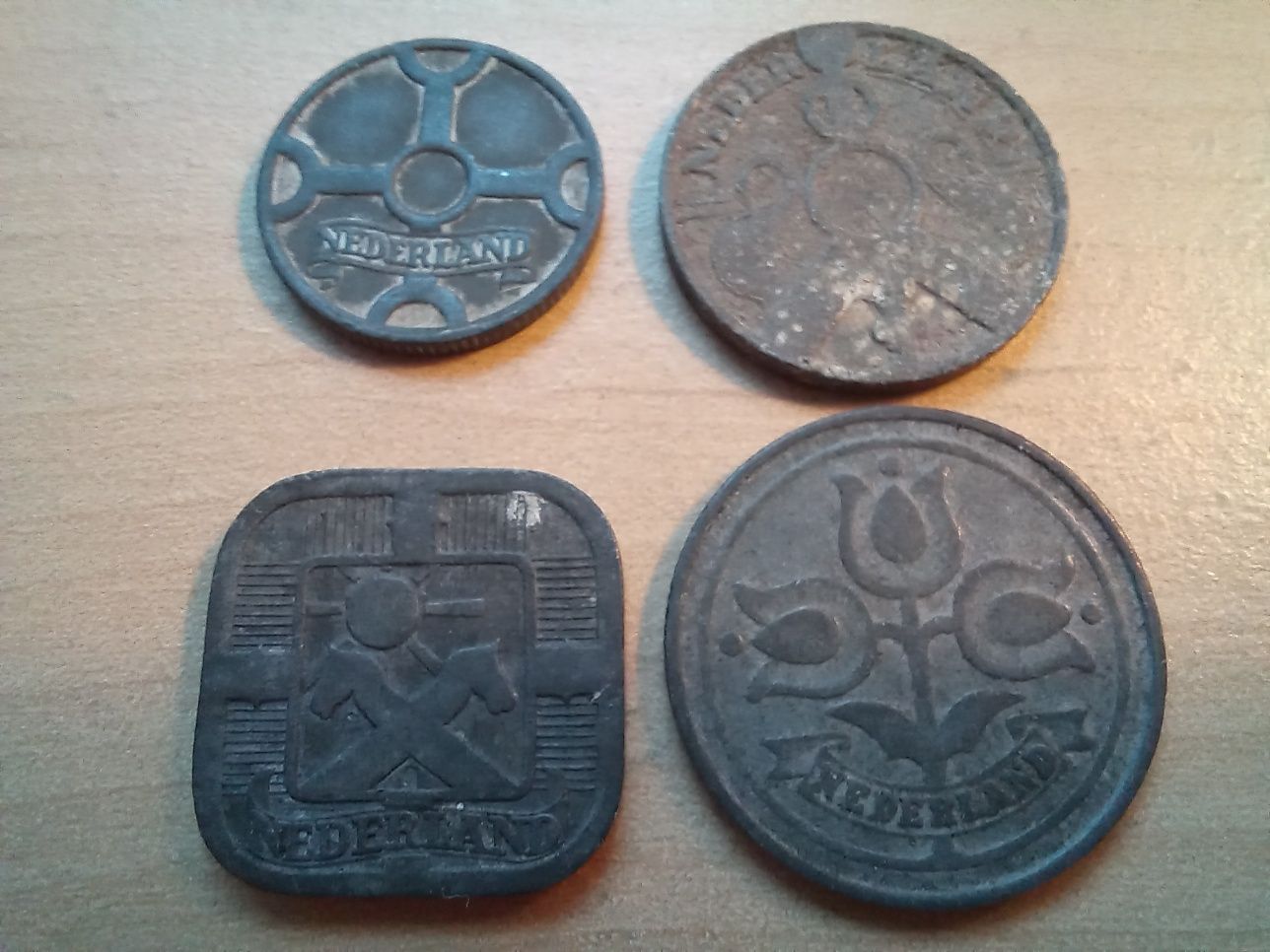 Holandia - 4 historyczne monety obiegowe (czasy II wojny światowej)