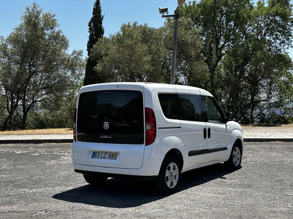 Fiat Dobló 1.3 MJET 5 Lugaresp