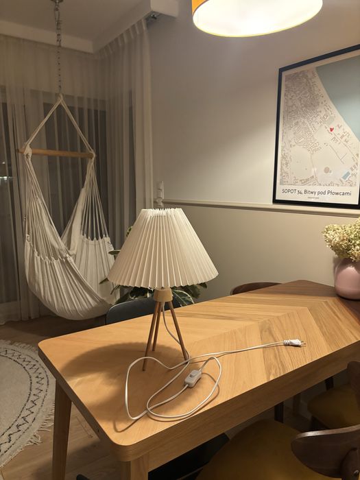 Lapmka nocna na drenianych nóżkach