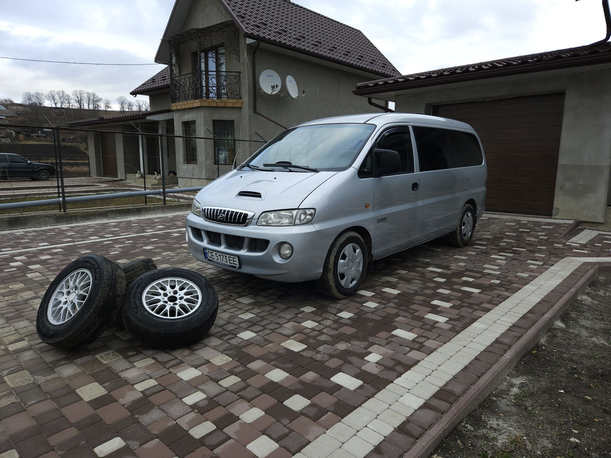 Продам Hyundai H1 в непоганому стані