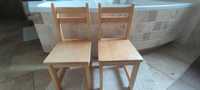 Drewniane krzesełka dla dzieci