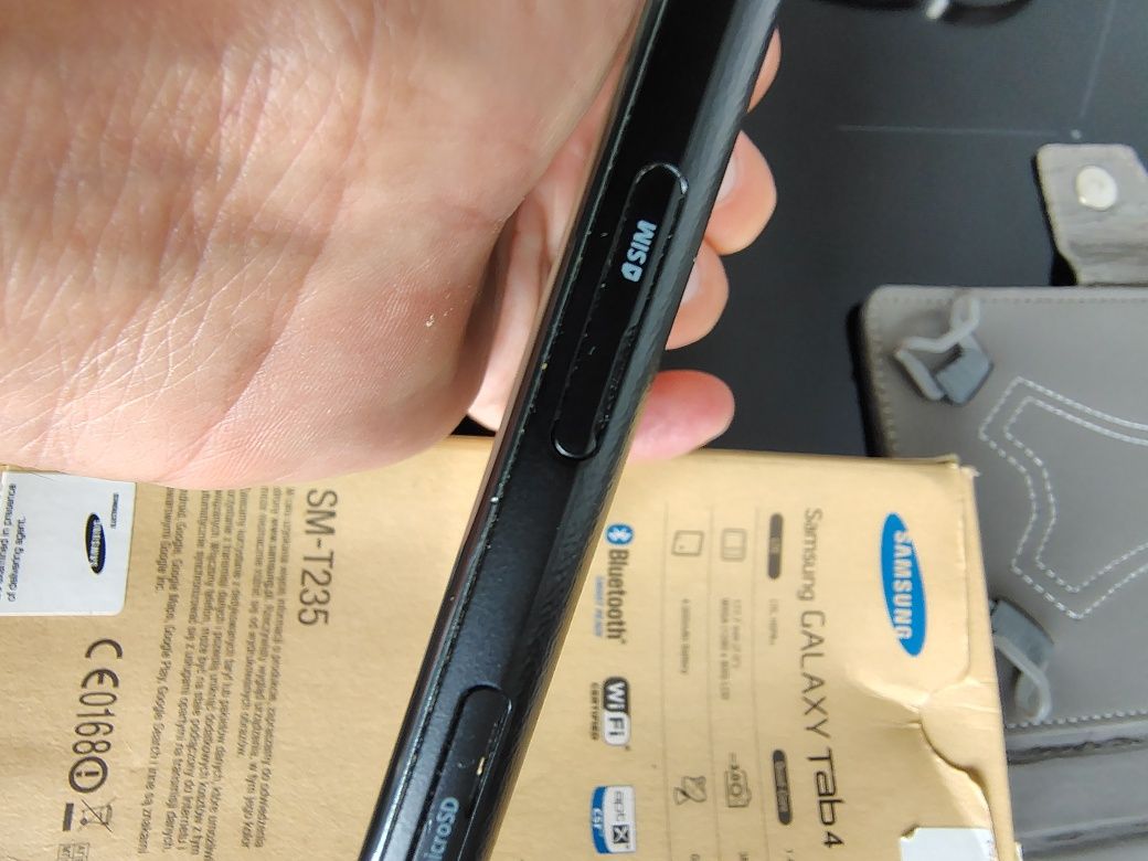 Sprzedam tablet Samsung Galaxy TAB 4