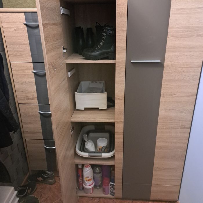 Sprzedam szafę 2 drzwiowa
