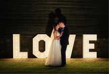 Sprzedam napis love - zarowkowe duze litery
