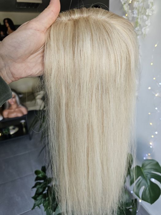 Długi topper z włosów naturalnych Fibi blond refleksy 55 cm tupet mono