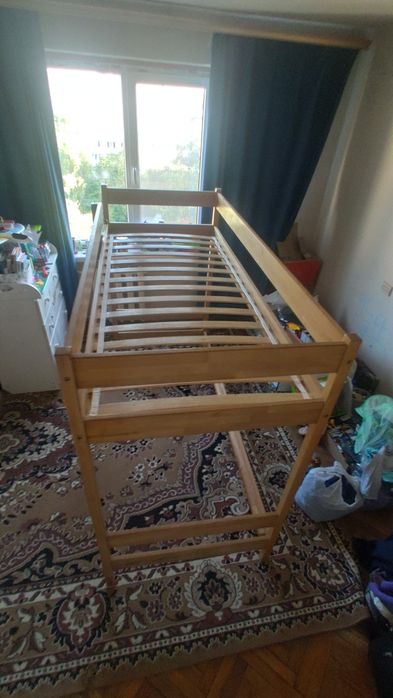 Двоярусне ліжко односпальне