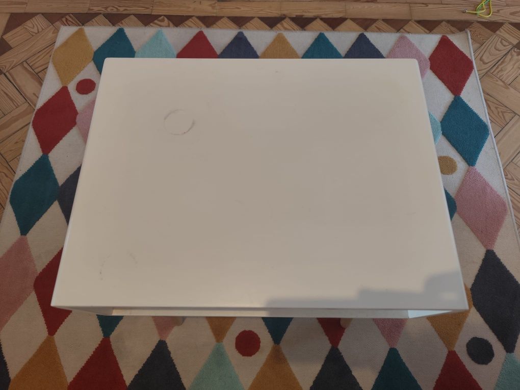 Mesa de cabeceira