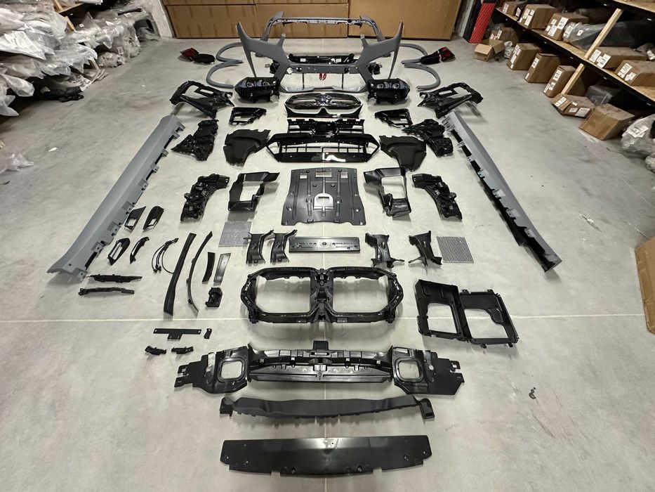 Комплект рестайлінгу BMW G05 (18-22) Стиль X5M LCI комплект рестайлинг