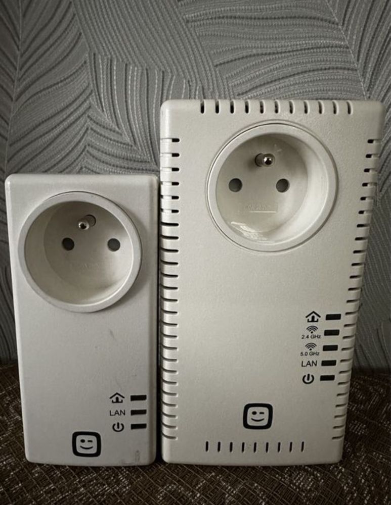 Adapter wifi power line