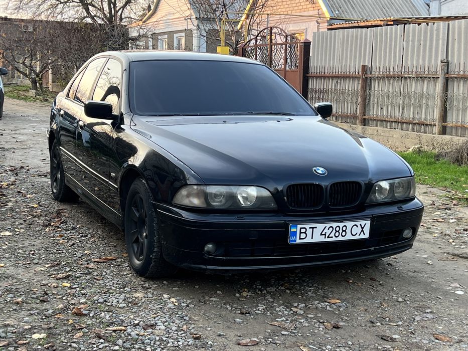Продам BMW e39, 2.2 Мех, Газ , 2003 год