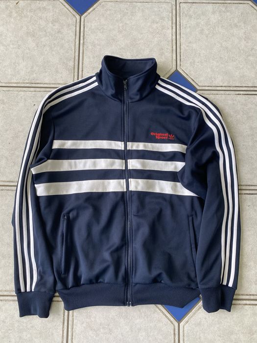 Бомбер адидас лампасы мастерка adidas zne поставка речей рейв адик про