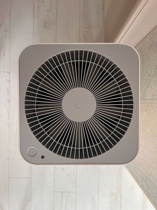 Продам очищувач повітря Xiaomi Mi Air Purifier Pro (модель AC-M3-CA)
