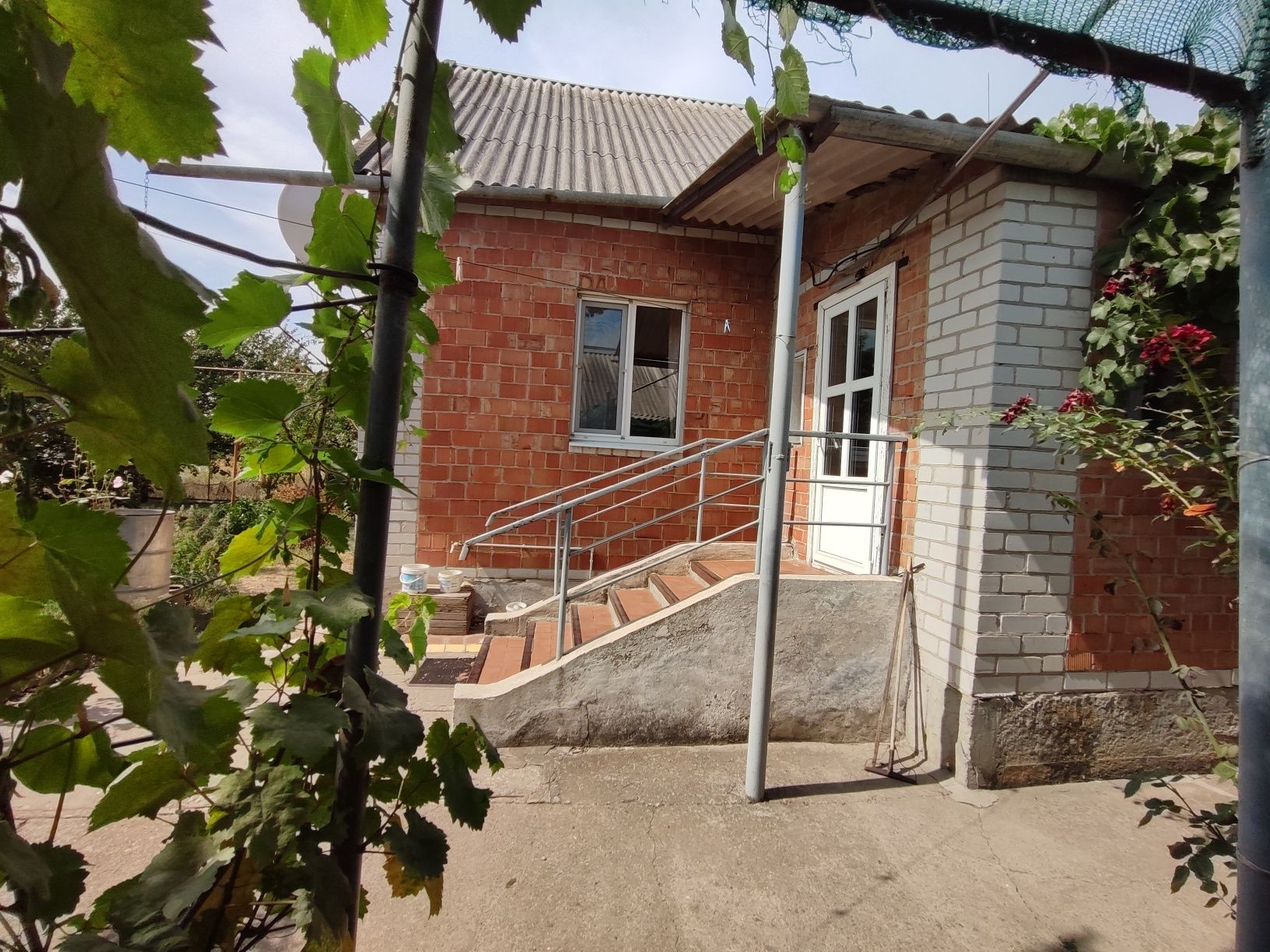 Продаётся классный дом в с. Песчанка Новомосковского района