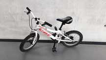 Vendo bicicleta criança CBF roda 16