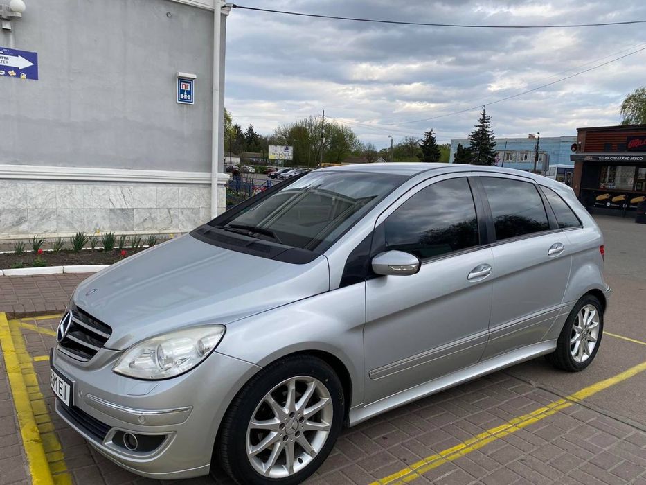 Mercedes-benz B200