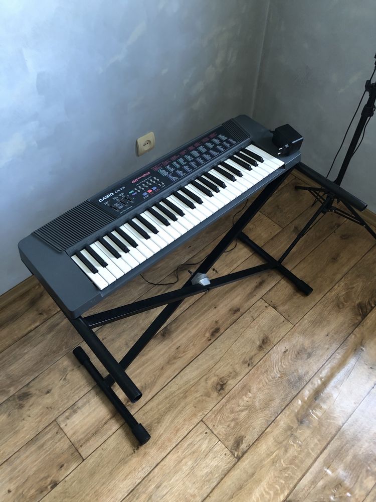 Синтезатор Casio CTK-200