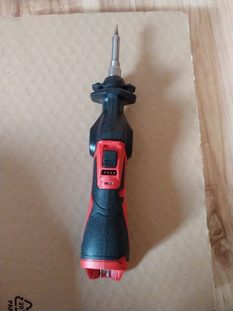 Lutownica Milwaukee M12SI