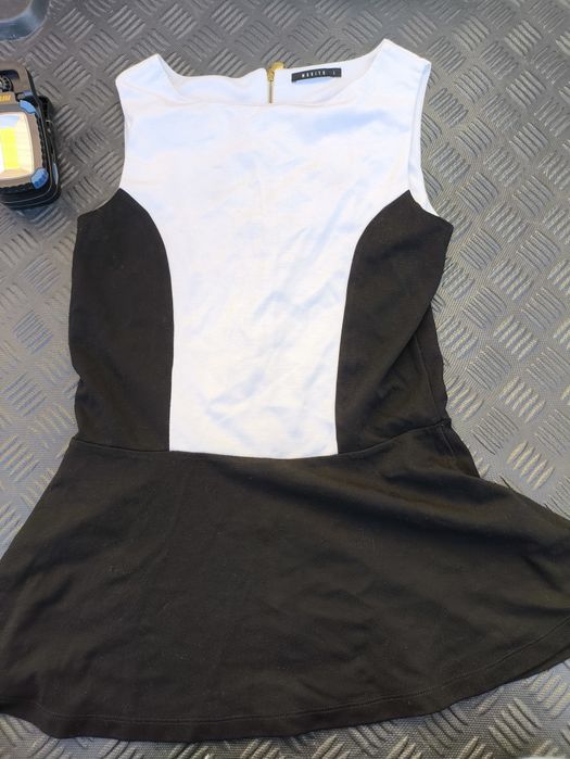 Elegancka bluzka z baskinką mohito L 40